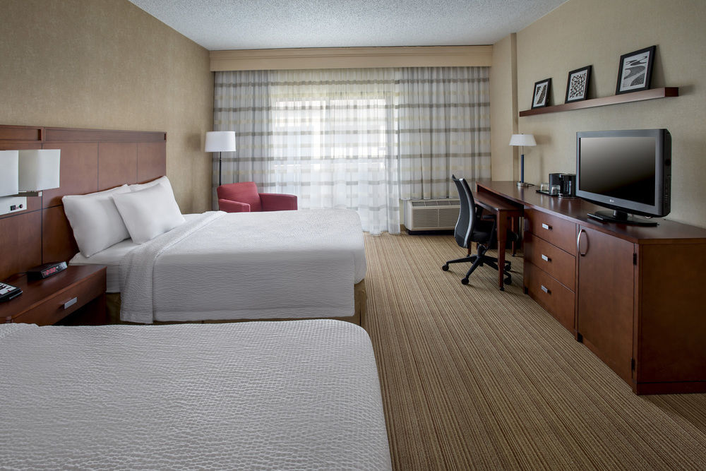 คอร์ตยาร์ด นวร์ก ลิเบอร์ตี อินเตอร์เนชั่นแนล แอร์พอร์ต Hotel นูวาร์ก ภายนอก รูปภาพ