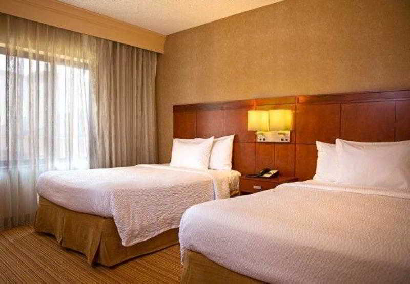 คอร์ตยาร์ด นวร์ก ลิเบอร์ตี อินเตอร์เนชั่นแนล แอร์พอร์ต Hotel นูวาร์ก ภายนอก รูปภาพ