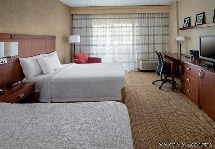 คอร์ตยาร์ด นวร์ก ลิเบอร์ตี อินเตอร์เนชั่นแนล แอร์พอร์ต Hotel นูวาร์ก ภายนอก รูปภาพ
